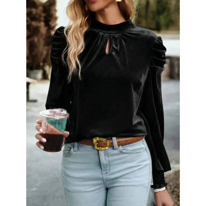 Kadın Uzun Kollu Balıkçı Yaka Damla Detaylı Kadife Bluz