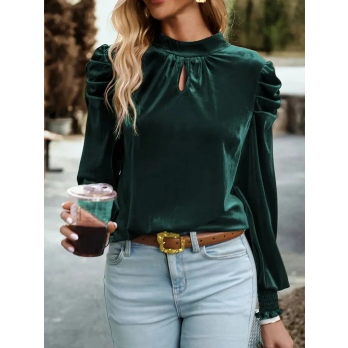 Kadın Uzun Kollu Balıkçı Yaka Damla Detaylı Kadife Bluz