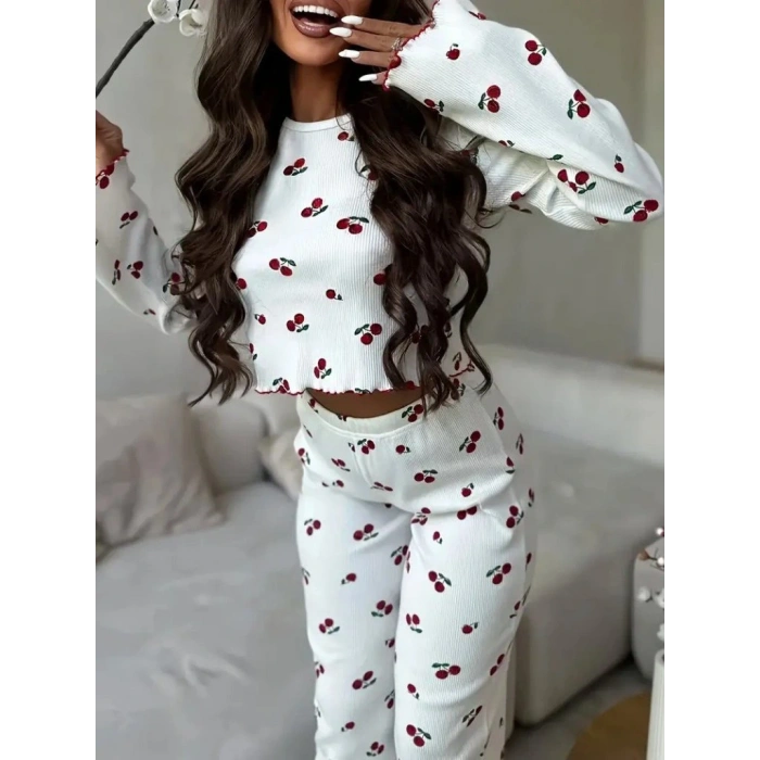 Kadın Uzun Kollu Bisiklet Yaka Desenli Burgu Bluz Ve Pijama Ikili Takım