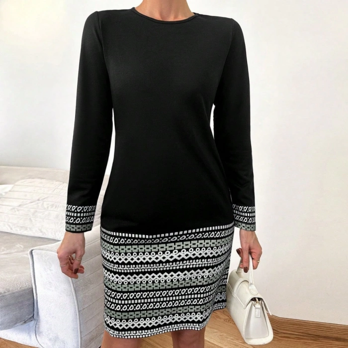 Kadın Uzun Kollu Bisiklet Yaka Kol Ağzı Ve Etek Ucu Baskılı Iki Iplik Elbise