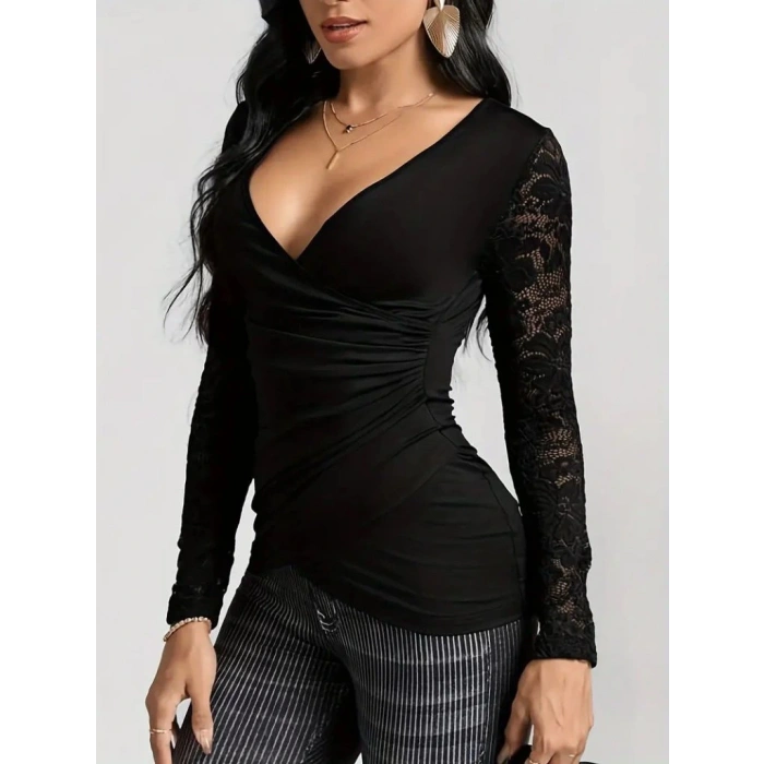 Kadın Uzun Kollu Dantelli Kruvaze Yakalı Yandan Büzgülü Viskon Bluz