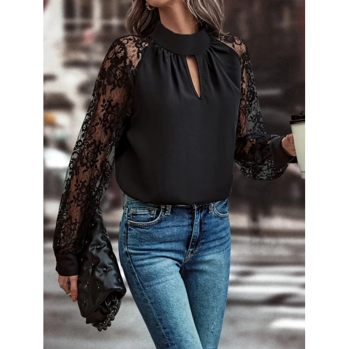 Kadın Uzun Kollu Göğüs Pencere Detay Yaka Boğazlı Kolları Tüllü Sandy Bluz