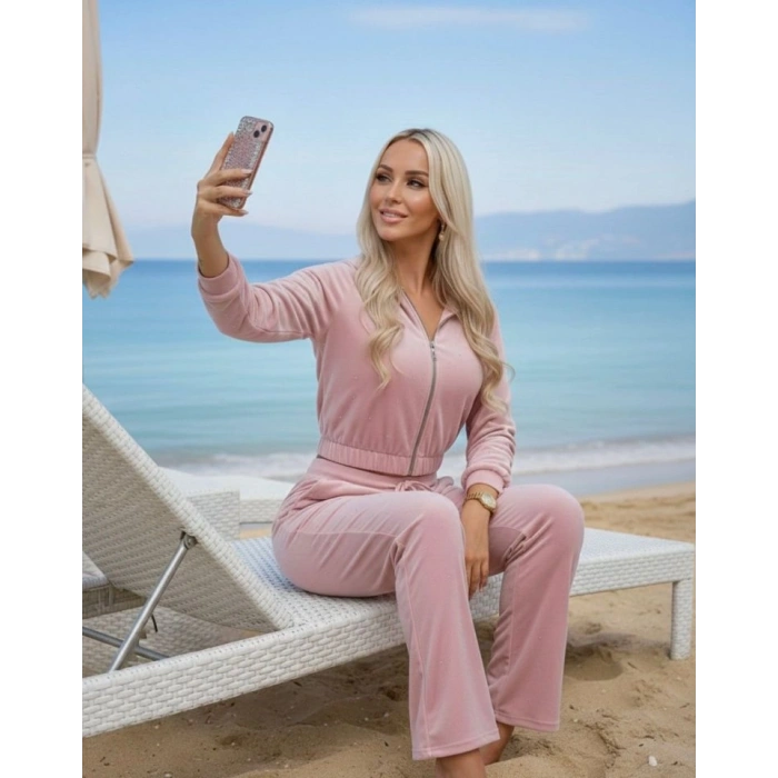 Kadın Uzun Kollu Kapüşon Ve Taş Işleme Detay Kadife Kumaş Ceket Pantolon Ikili Takım