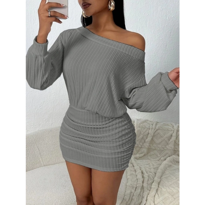 Kadın Uzun Kollu Madonna Yaka Yanlardan Büzgülü şardonlu Kaşkorse Mini Elbise