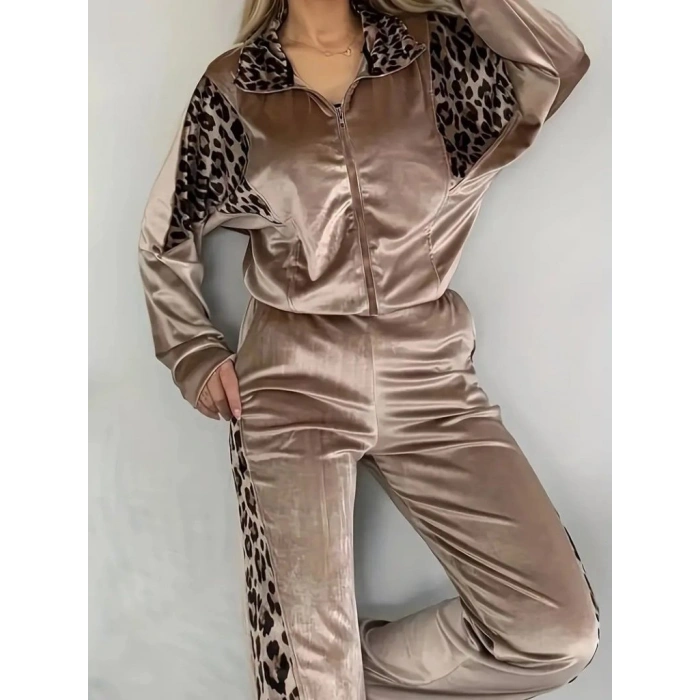 Kadın Uzun Kollu önden Fermuarlı Leopar Detaylı Kadife Bal Köpüğü Bluz Ve Pantolon Ikili Takım
