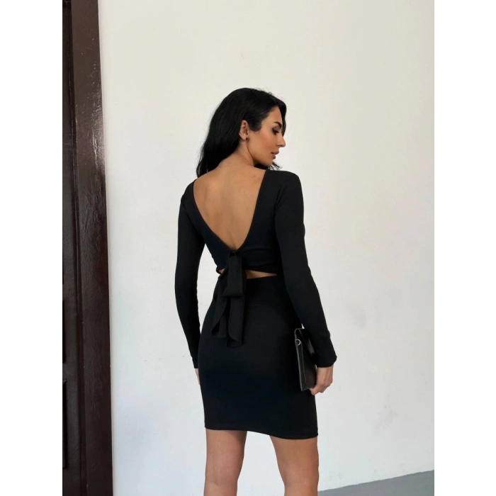 Kadın Uzun Kollu Sırt Dekoltesi Ve Fiyonk Detay Mini Elbise