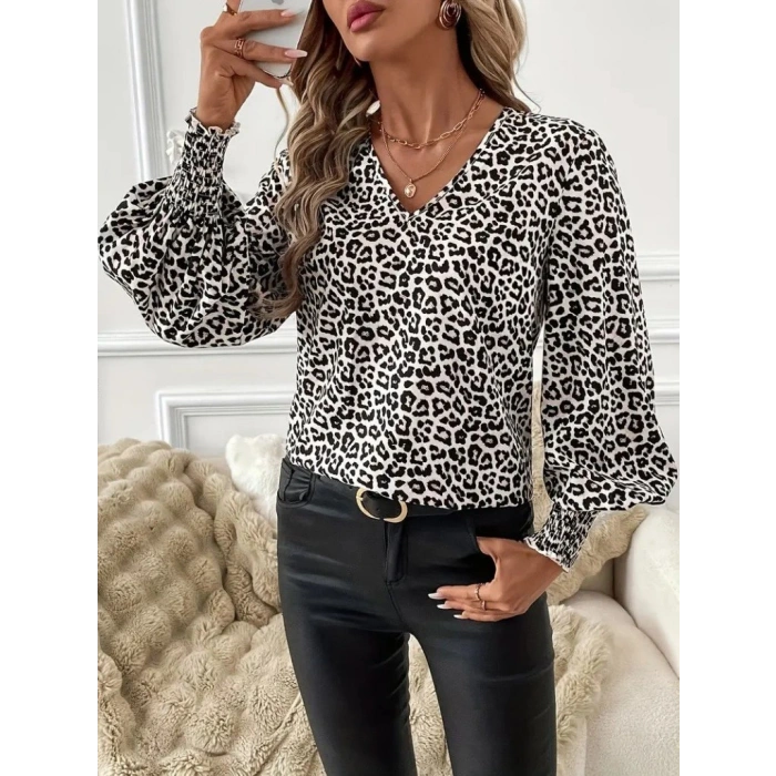 Kadın Uzun Kollu V Yaka Kollar Gipe Detaylı Leopar Desenli Süprem Bluz