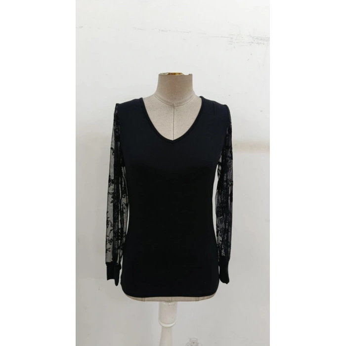 Kadın Uzun Kollu V Yakalı Dantelli Viskon Bluz