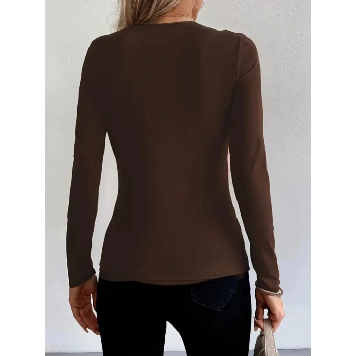 Kadın Uzun Kollu Yakadan Halka Detaylı Viskon Bluz