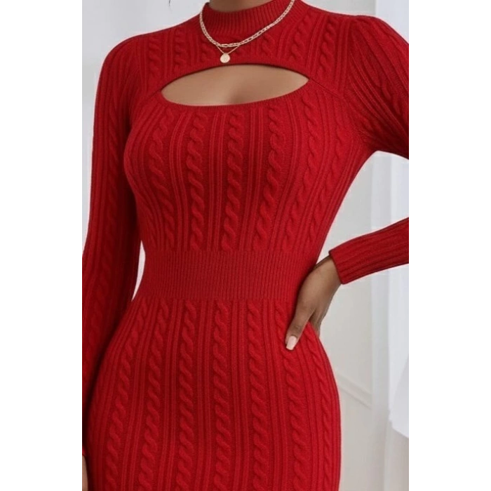 Kadın Uzun Kollu Yarı Balıkçı Yaka Pencere Göğüs Detay Mini Triko Elbise