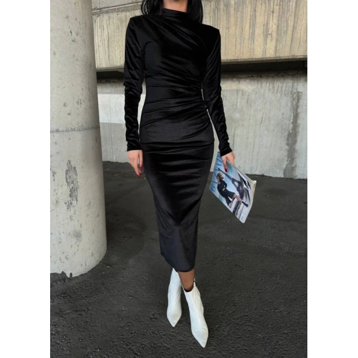 Kadın Uzun Kollu Yarım Balıkçı Yaka Büzgü Detay Kadife Kumaş Elbise