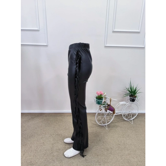 Kadın Yüksek Bel Yanlardan Püsküllü Deri Pantolon