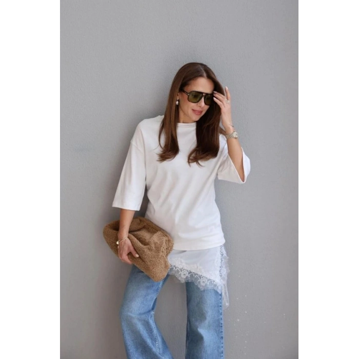 Kısa Kollu Asimetrik Kesim Dantel Güpür Detay Bluz