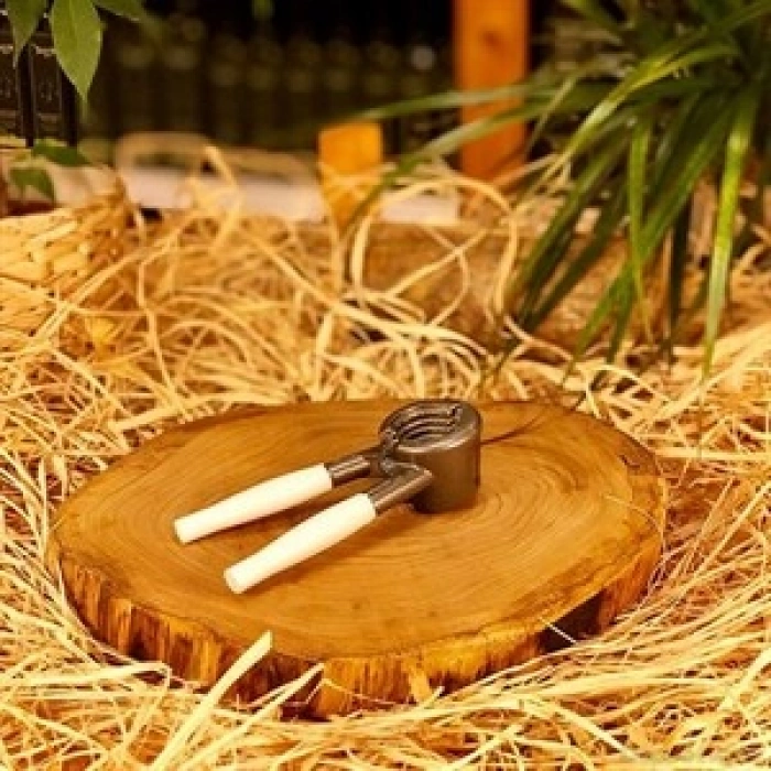 METAL FINDIK KIRACAK BEYAZ SAPLI (4940)