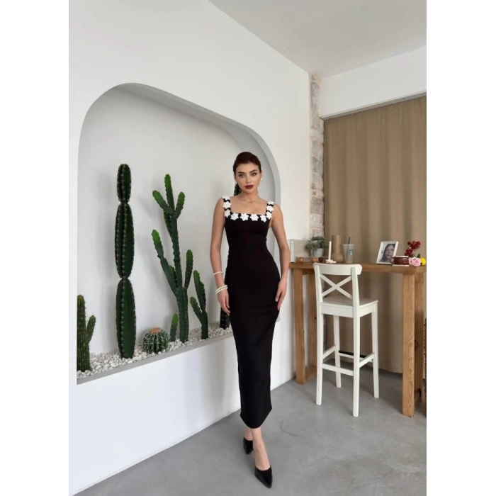 Mıng Çiçek Detaylı Elbise