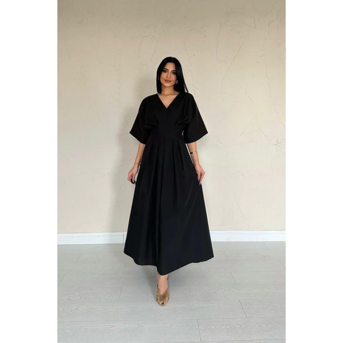 Siyah Pileli Uzun Elbise