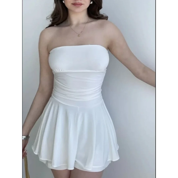 Straplez Mini Etek Görünümlü Şortlu Elbise Büzgülü Şık Yazlık - Beyaz