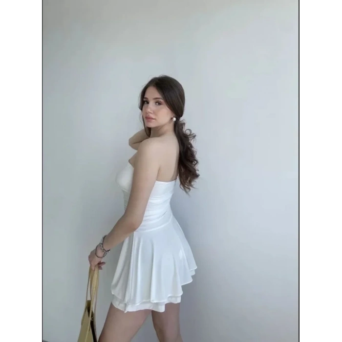 Straplez Mini Etek Görünümlü Şortlu Elbise Büzgülü Şık Yazlık - Beyaz