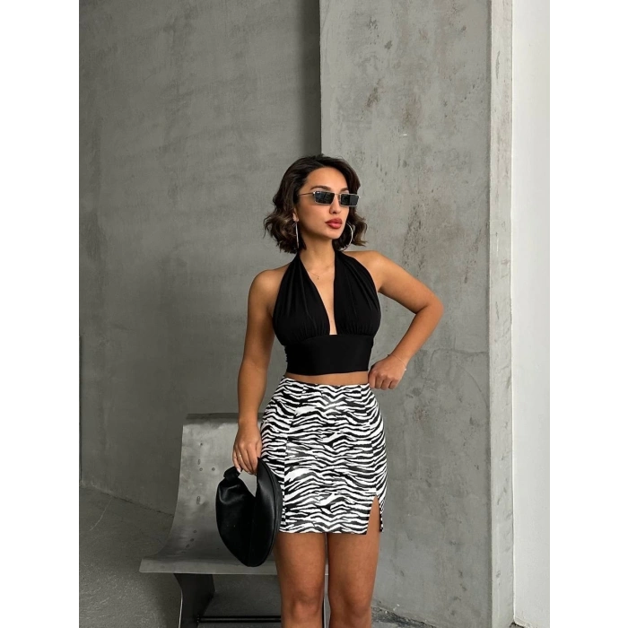 Tek yırtmaçlı zebra desenli deri etek beyazsiyah w24475-S