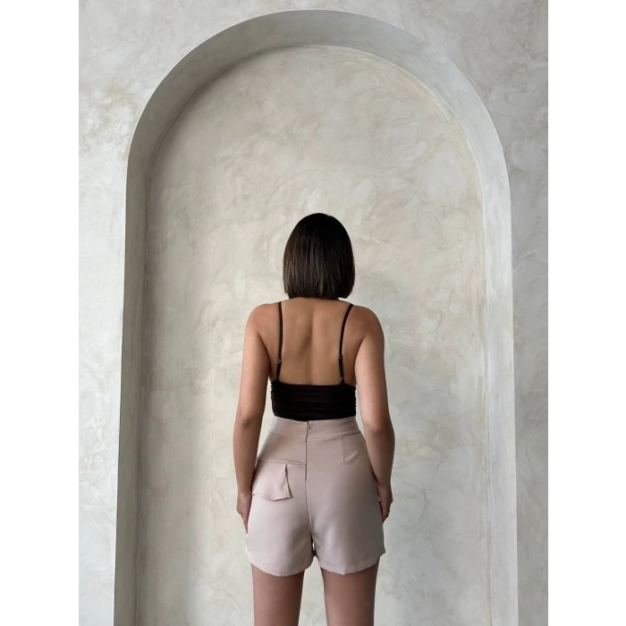 Valonlu fırfırlı şort bej s24683