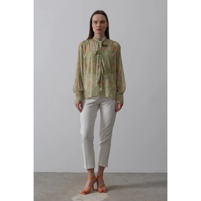 Yakası Fularlı Şifon Gömlek - Fıstık Yeşili