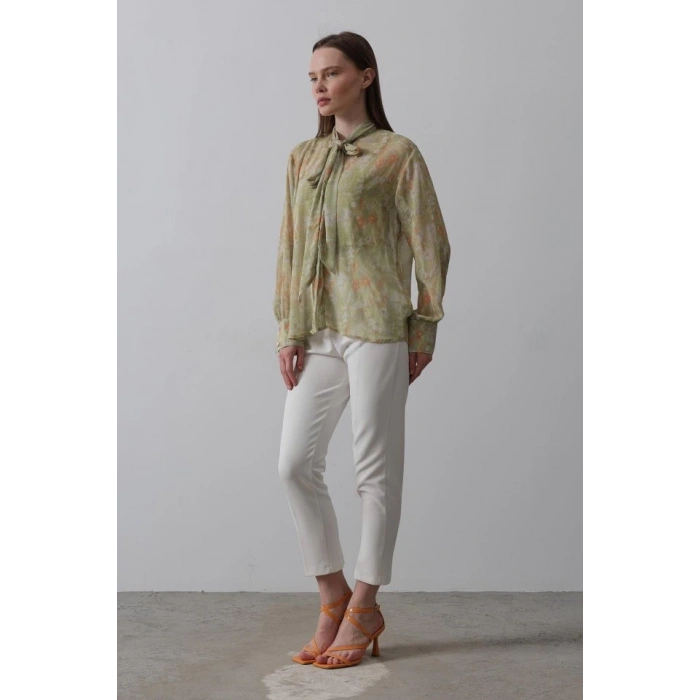 Yakası Fularlı Şifon Gömlek - Fıstık Yeşili