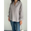 Arkası Asimetrik Yırtmaç Kesim Detaylı Cizgili Bluz Gömlek - Gri