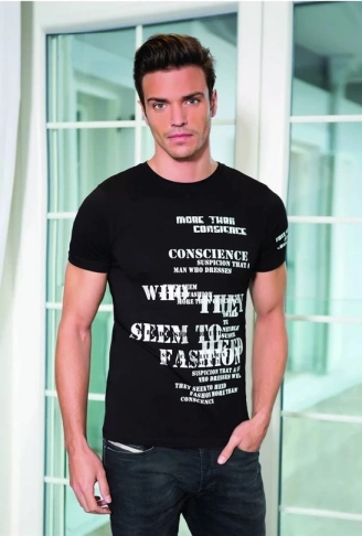 046 YAZI BASKILI ERKEK TŞÖRT