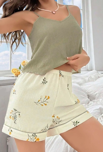 Kadın Ekru Çiçek Baskılı Şortlu Gecelik Pijama Takımı 5099