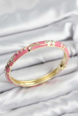 Mineli Pirinç Zirkon Taşlı Pembe Çiçek Motifli Gold Kadın Kelepçe