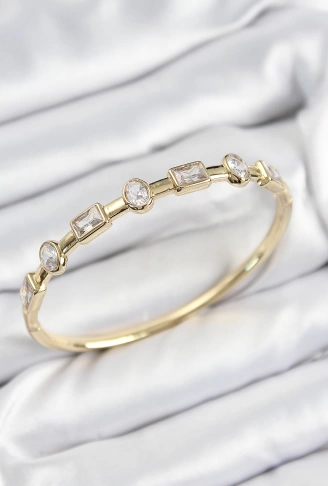 Pirinç Zirkon Taşlı Geometrik Model Model Gold Renk Kadın Kelepçe