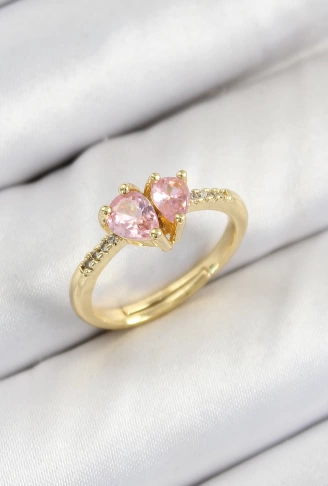 Pirinç Zirkon Taşlı Pembe Kalp Model Gold Renk Kadın Yüzük
