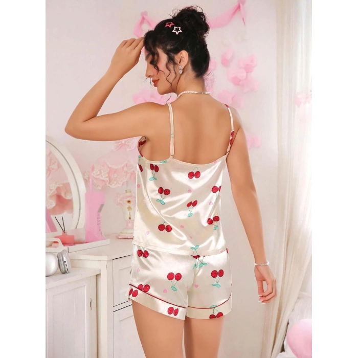 Kadın Ekru Kiraz Desenli Saten Şort Pijama Takımı 2226
