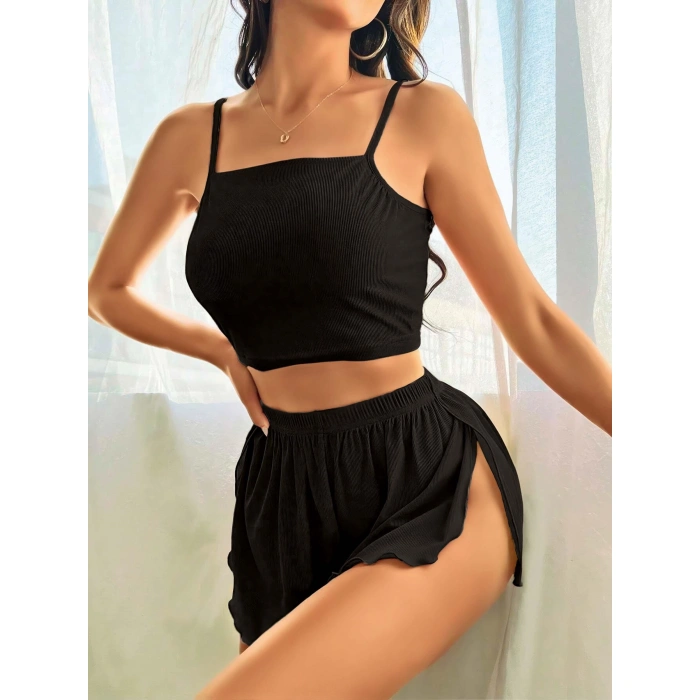 Kadın Siyah Yandan Yırtmaçlı Askılı Şortlu Pijama Takım 5041