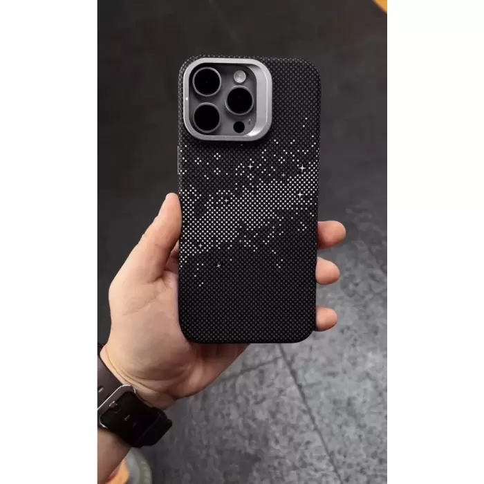 iPhone 16 Pro Max Karbon Fiber Metal Kamera Korumalı Kılıf İnce Sert Magsafe Arka Kapak Koruma Siyah Mor Kahve