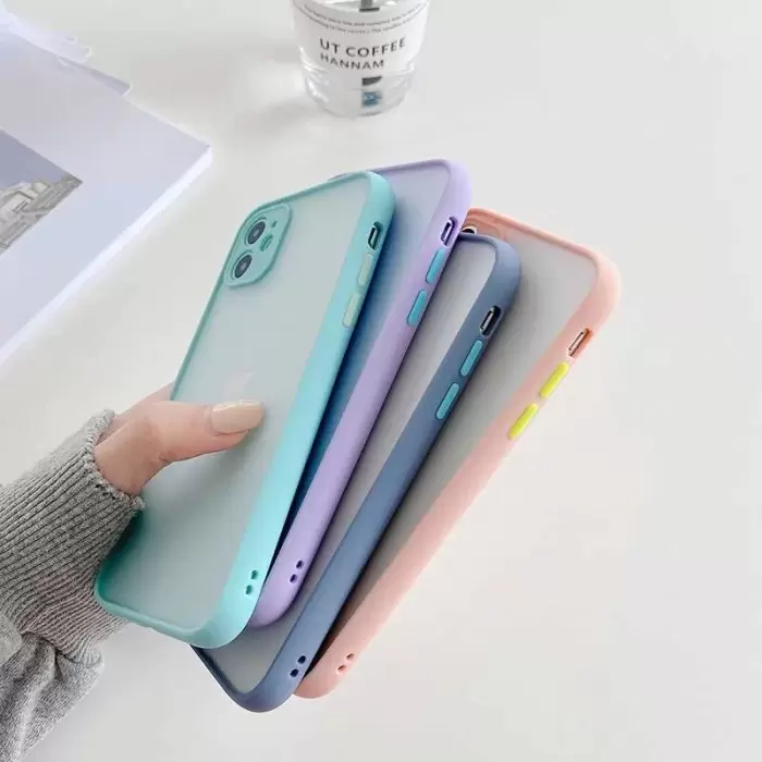 Apple iPhone 12 Mini Kılıf Renkli Tuşlu Mat Parmak Izi Yapmaz Kamera Korumalı Sert Silikon Kapak Hux