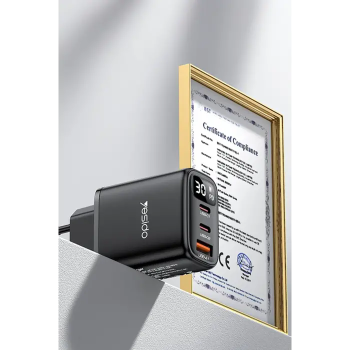 Yesido Yc69 Dijital Göstergeli 1 Adet 30w Usb Ve 2 Adet 30w Type-c Çıkışlı Pd Hızlı Şarj Cihazı - Siyah
