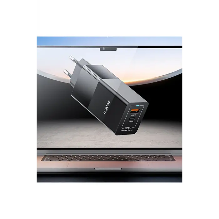 Yesido Yc73 1 Adet 65w Type-c / 1 Adet 18w Usb Çıkışlı Ekstra 1m Type-c To Type-c Kablolu Gan Hızlı Şarj Cihazı - Siyah