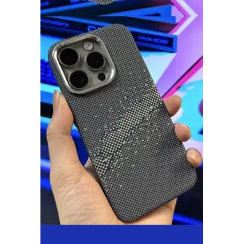Apple iPhone 16 Pro Max Karbon Fiber Metal Kamera Korumalı Kılıf İnce Sert Magsafe Arka Kapak Koruma Siyah Mor Kahve