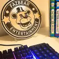 Fazbear Fnaf Ahşap Masa-Ofis Süsü 3d Kabartmalı Obje Tablo + Bardak Altlığı Freddy’nin Pizza Dükkânı’nda Beş Gece