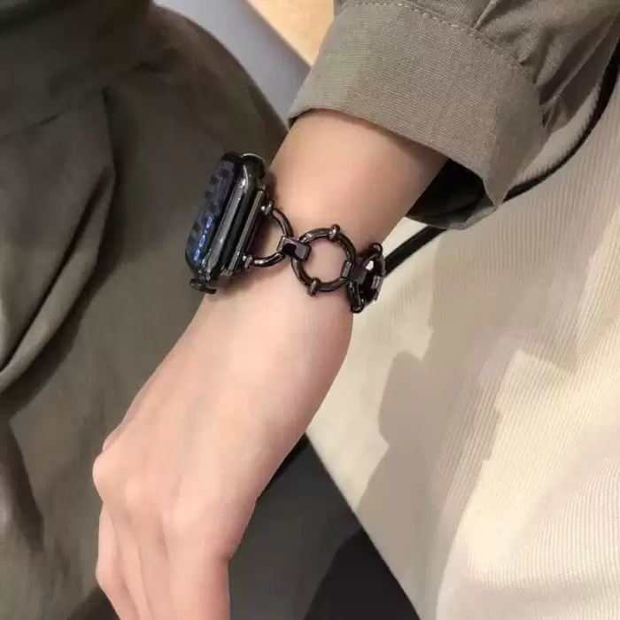 ​​​Apple Watch 46mm 10 Serisi Uyumlu Halka Tasarım Taşlı Kasa Koruma Ve Metal Kordon