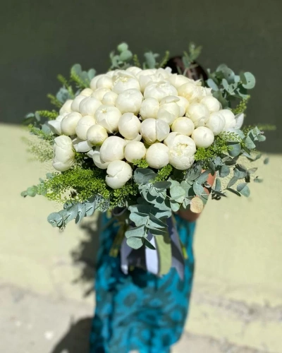 51 Beyaz Şakayık Buketi