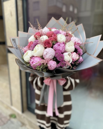 Şakayıklı Karışık Mevsim Buketi