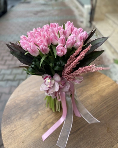 Pembe Lale Orkide Buketi