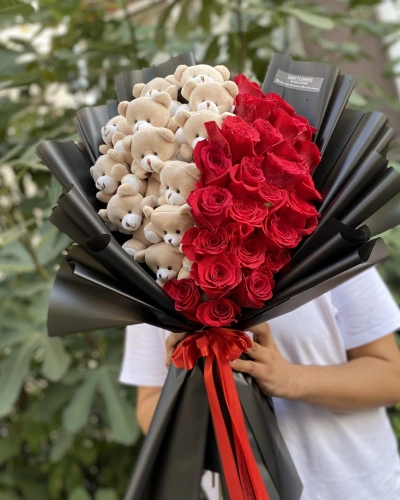 Peluş Ayıcıklı Kırmızı Gül Buketi