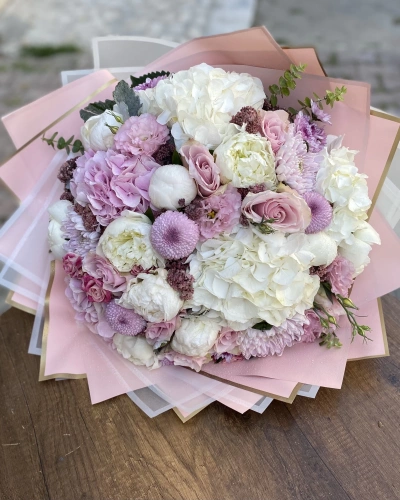 Şakayıklı Ortancalı Mevsim Buketi