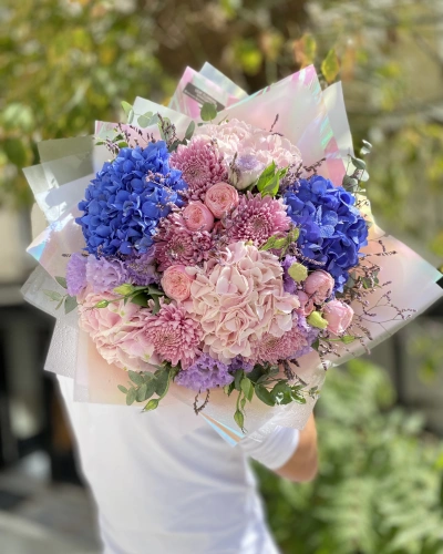 Mavi Ortancalı Pembeli Bahar Buketi