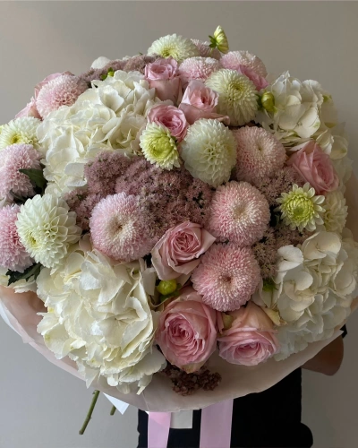 Ortancalı Beyaz Pembe Buket