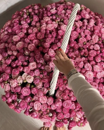 Dev Lila Çardak Gül Aranjmanı