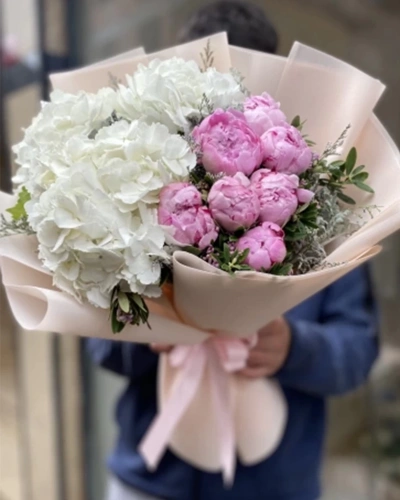 Beyaz Ortanca Pembe Şakayık Buket